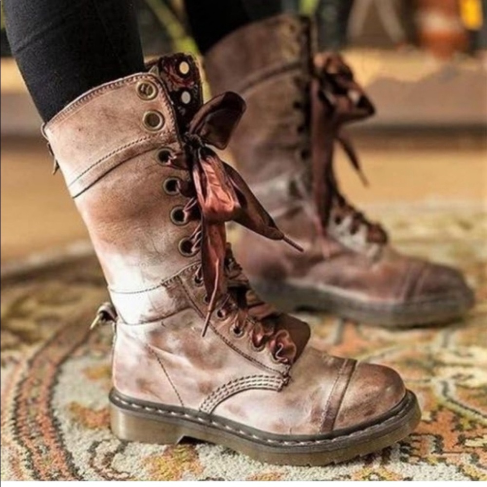 RARE Dr Martens 1914 Powder Triumph Floral Foldover Combat boots